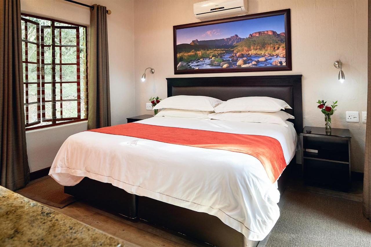 Hotel First Group Magalies Park Hartbeespoort Exterior foto