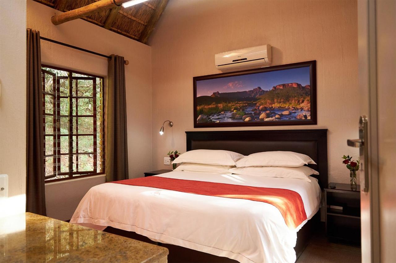 Hotel First Group Magalies Park Hartbeespoort Exterior foto