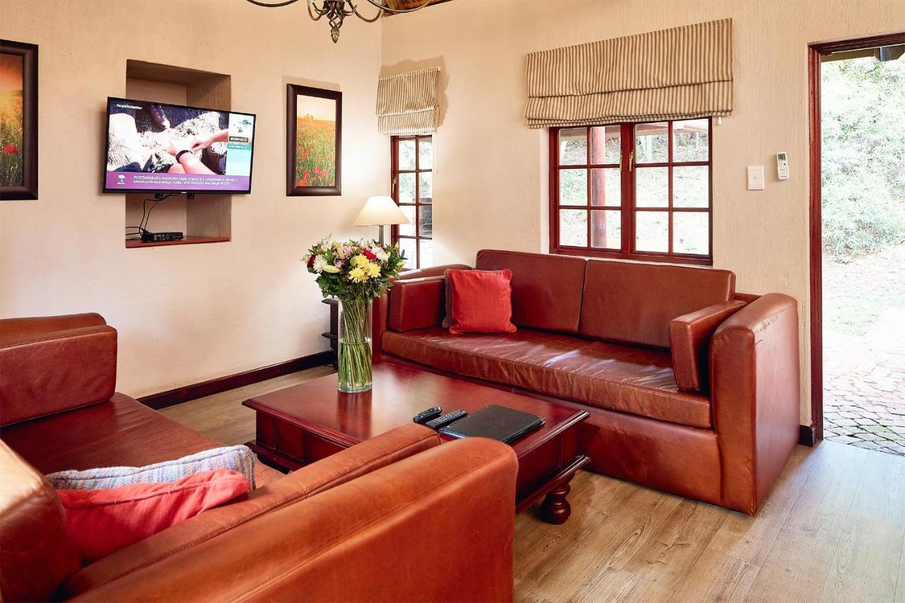 Hotel First Group Magalies Park Hartbeespoort Exterior foto