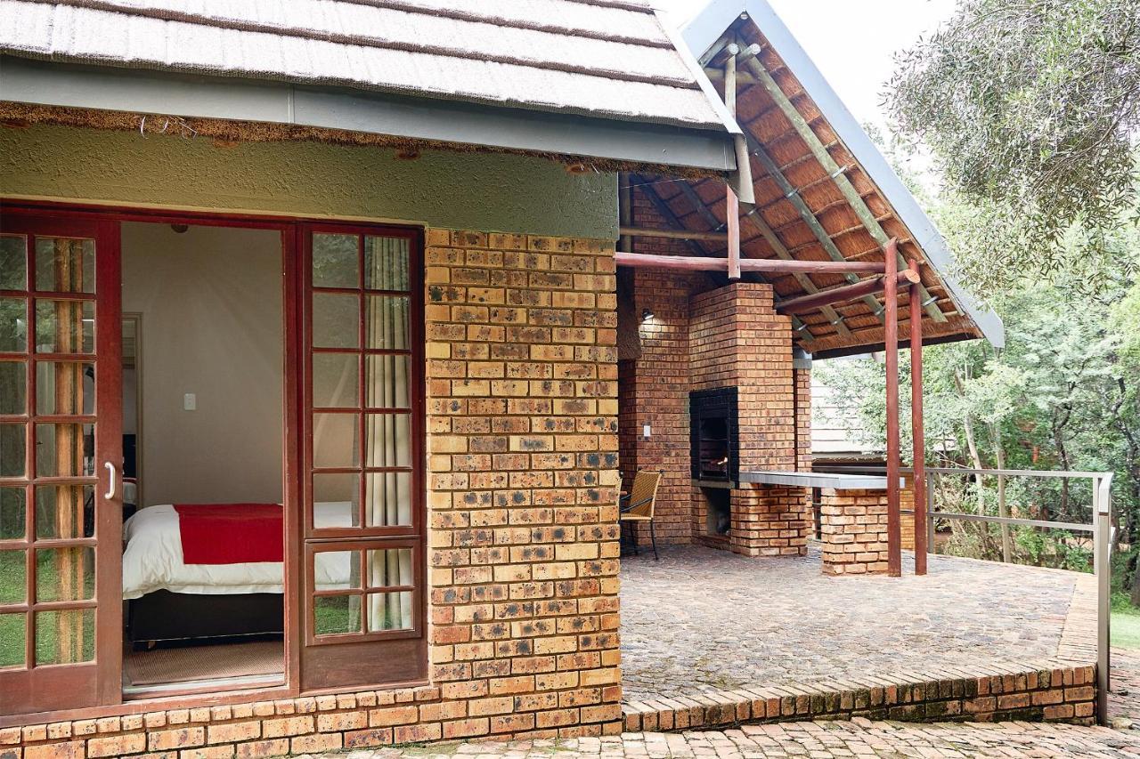 Hotel First Group Magalies Park Hartbeespoort Exterior foto